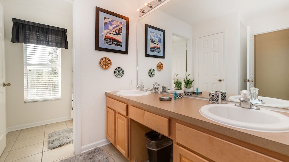 2696 Manesty Lane - photo 23