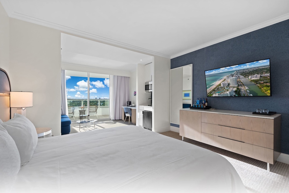 Fontainebleau Miami Beach Private Luxury Suites - photo 163