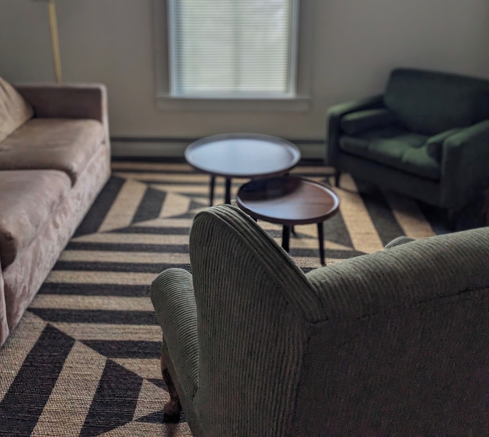 Bristol Suites - photo 23