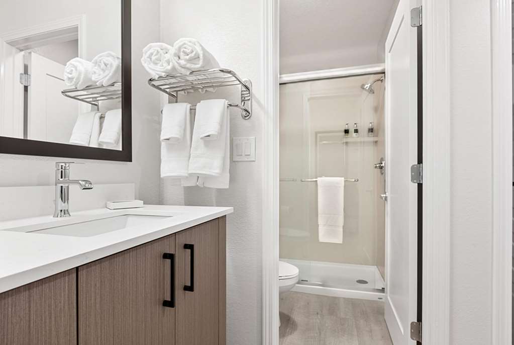 WaterWalk Extended Stay by Wyndham Atlanta Perimeter - photo 47