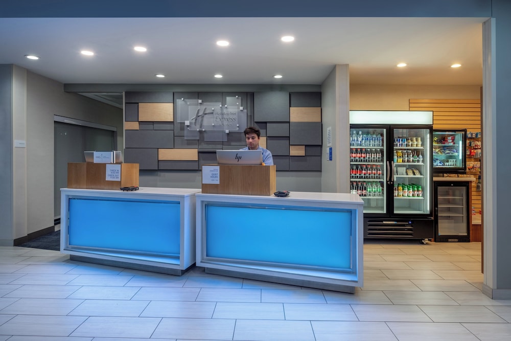 Holiday Inn Express & Suites Gilbert Mesa Gateway Airport by IHG - photo 66
