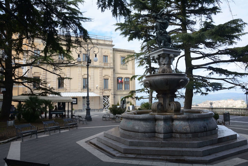 Una Casa al Belvedere — 4-Star Luxury Hotel in Enna, Italy