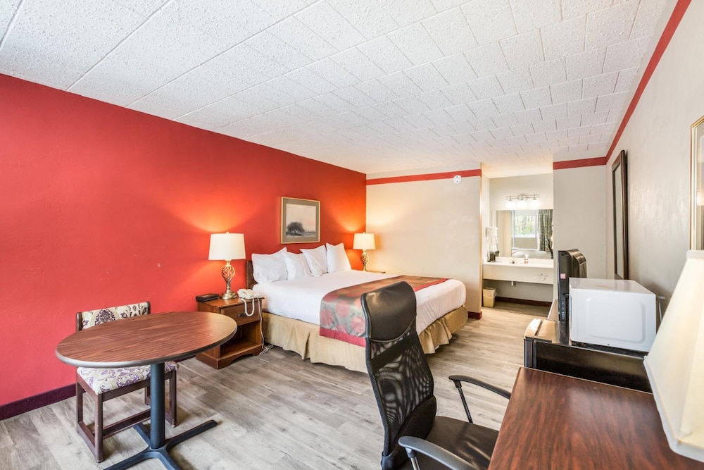 Red Carpet Inn Hazleton - photo 14