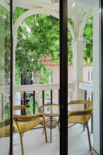 Comfortable 2BR Apt with 3 Balconies by Wehost