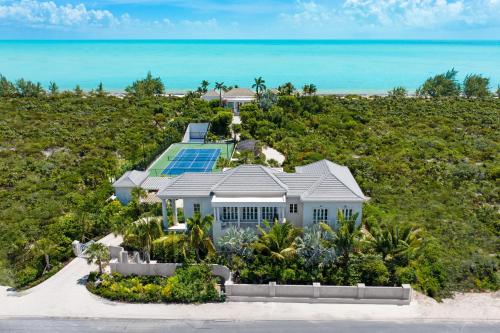 Villa Shambhala 8 BR — 4-Star Luxury Hotel in Providenciales, Turks and Caicos Islands