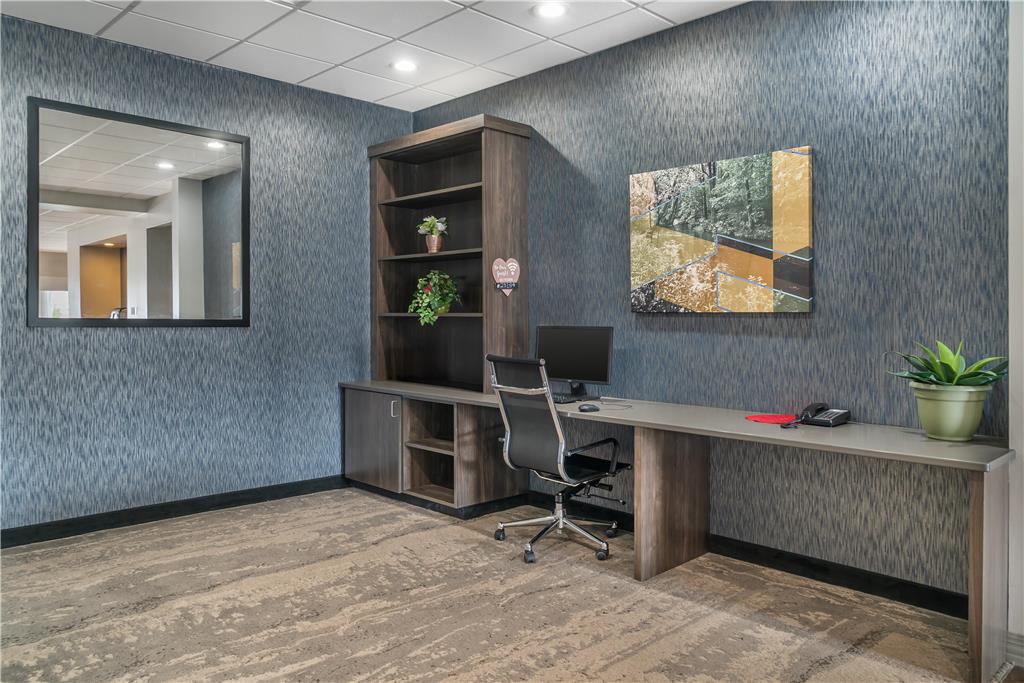 Best Western Plus Wayland Hotel - photo 34