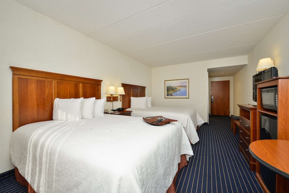 Hampton Inn Farmville VA - photo 19