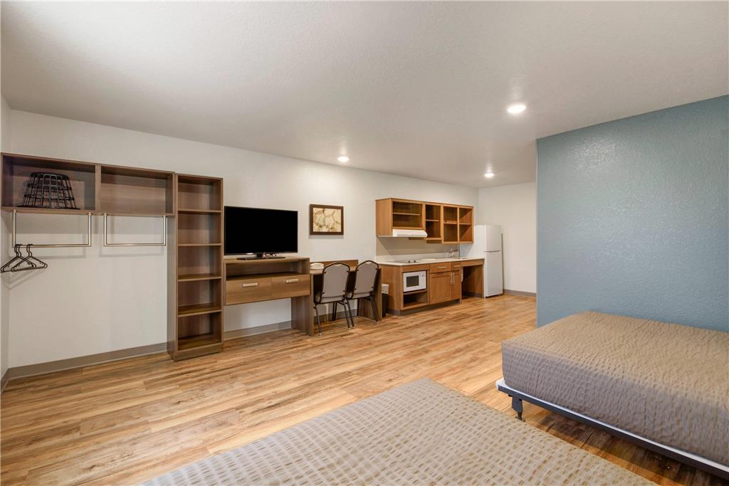 WoodSpring Suites Orlando I 4 & Convention Center - photo 25
