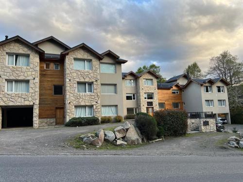 Altos de la Montaña — 4-Star Luxury Hotel in San Martin De Los Andes, Argentina