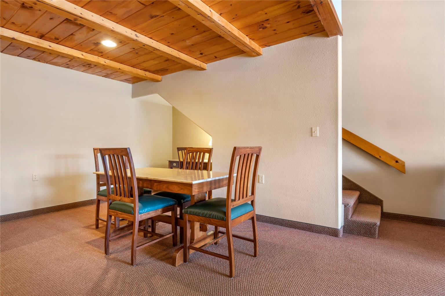 Mountain Edge Suites at Sunapee an Ascend Collection Hotel - photo 22