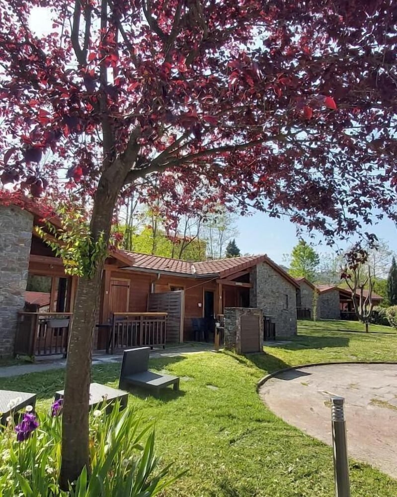 Le Hameau du Comté de Foix — 4-Star Luxury Hotel in Mercus-Garrabet, France
