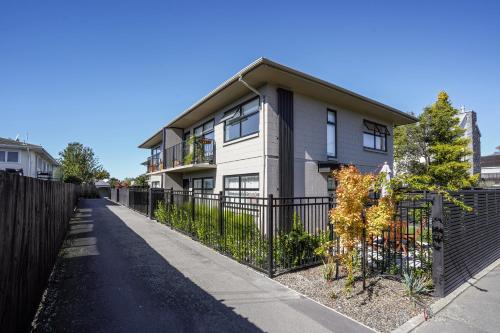 Inner City Haven Christchurch Holiday Home — 4-Star Luxury Hotel in Christchurch, New Zealand