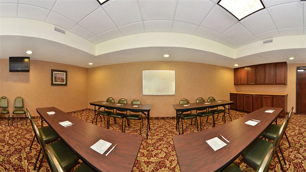 Motel 6 Park City KS - photo 3