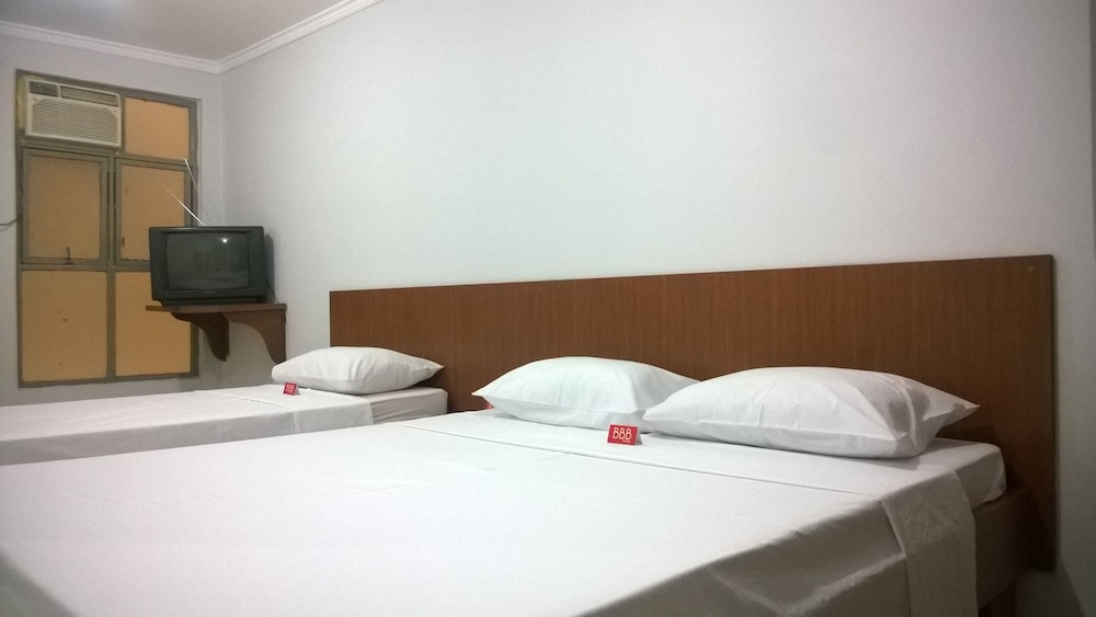 BBB Rooms Rodoviária Campinas Goiania GO in Goiania, Brasil