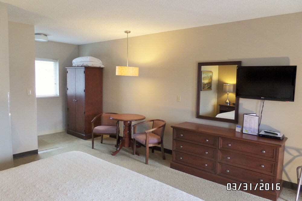 Roosevelt Inn of Hyde Park - photo 2