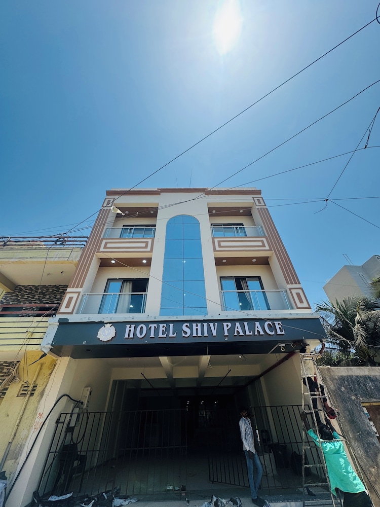 Hotel shiv palace in Dwarka, India
