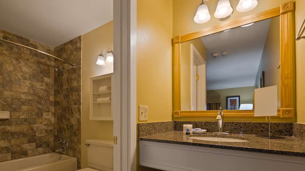 Best Western Plus Windjammer Inn & Conference Center - photo 48