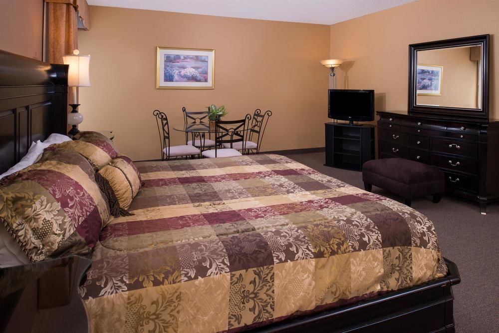 Ramada Plaza Rochester Airport - photo 76