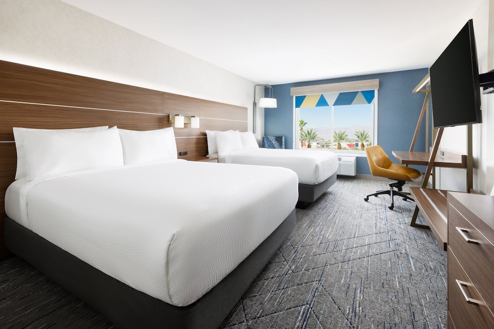 Holiday Inn Express Las Vegas South - photo 13