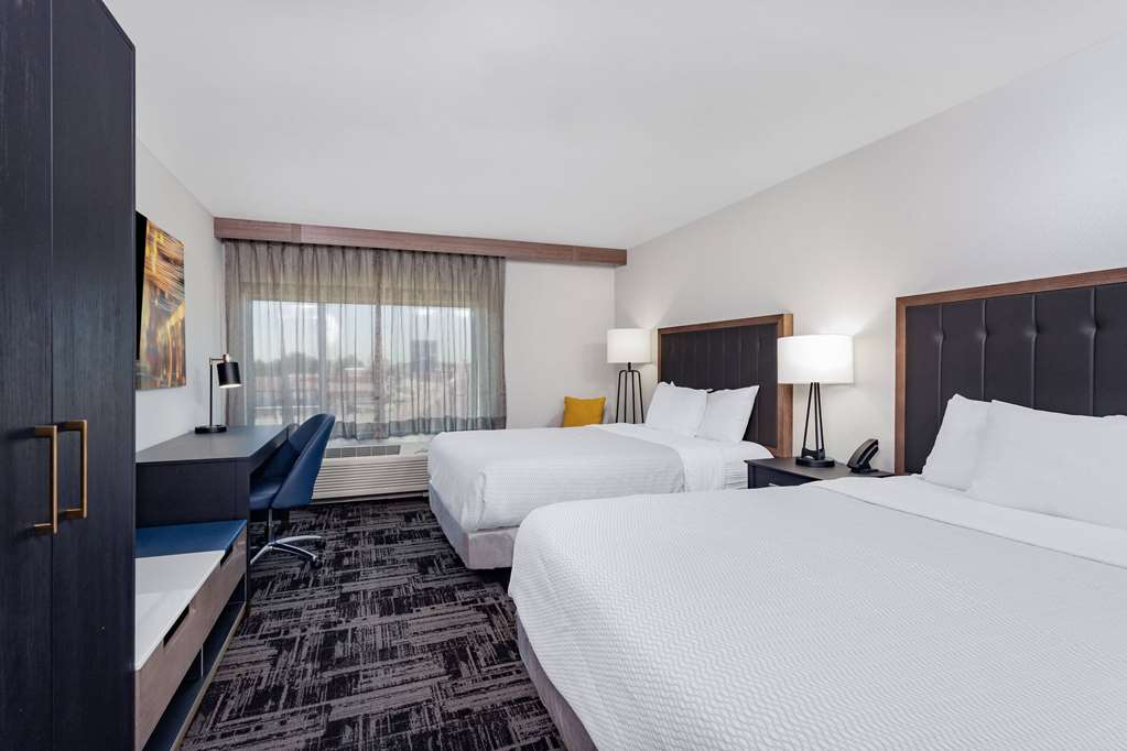 La Quinta Inn & Suites South Bend near Notre Dame - photo 39