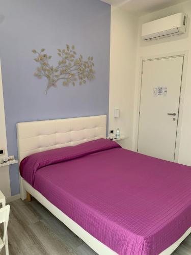 La Bussola Airport Affitta Camere — hotel near Abruzzo Airport