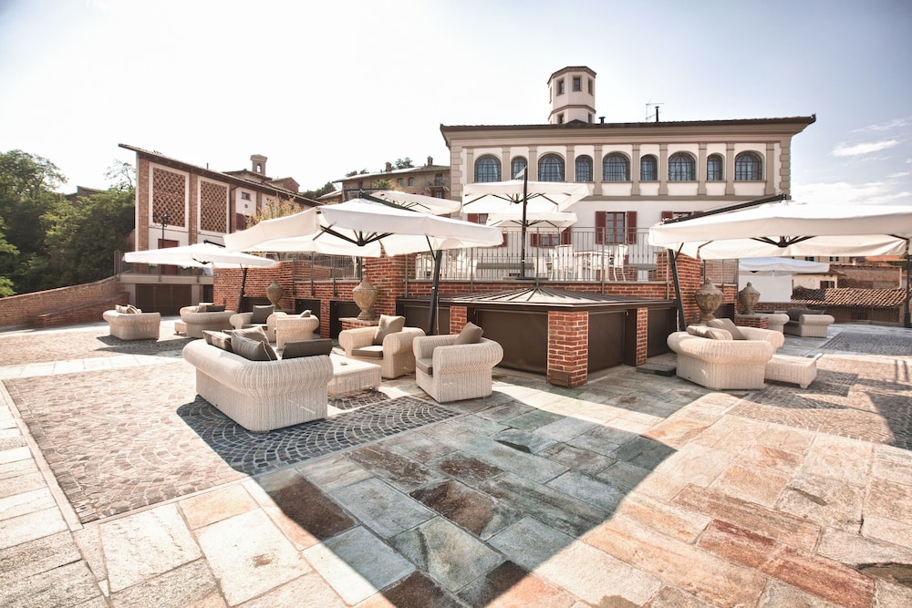 Relais Villa Prato — 5-Star Luxury Hotel in Mombaruzzo, Italy