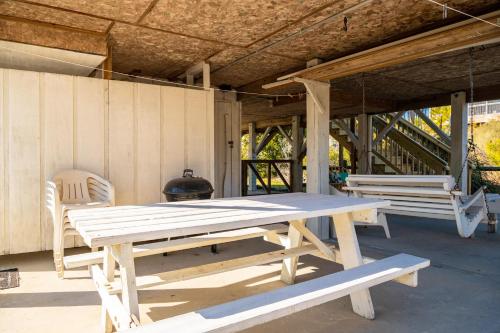 Splendid Days by Oak Island Accommodations - photo 46