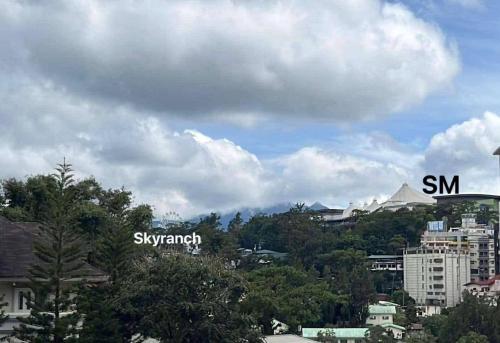 Pines Cozy Suites With Balcony — Baguio