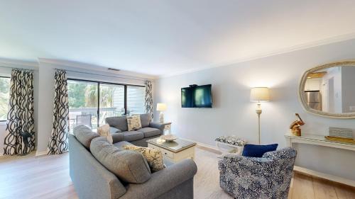 213 Turnberry Village - photo 5