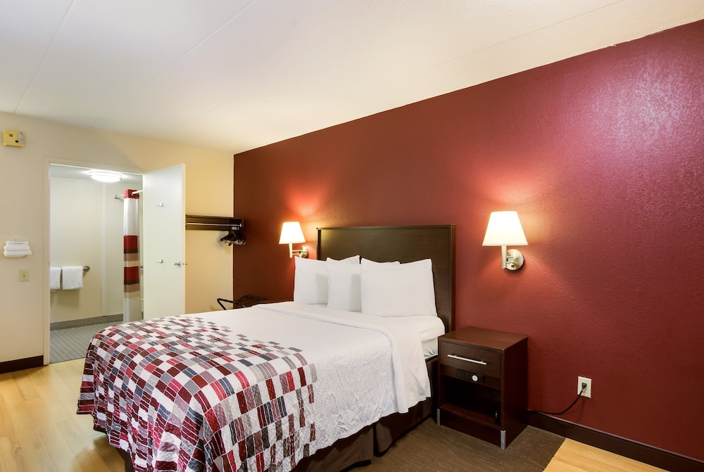 Red Roof Inn Kalamazoo East Expo Center - photo 7