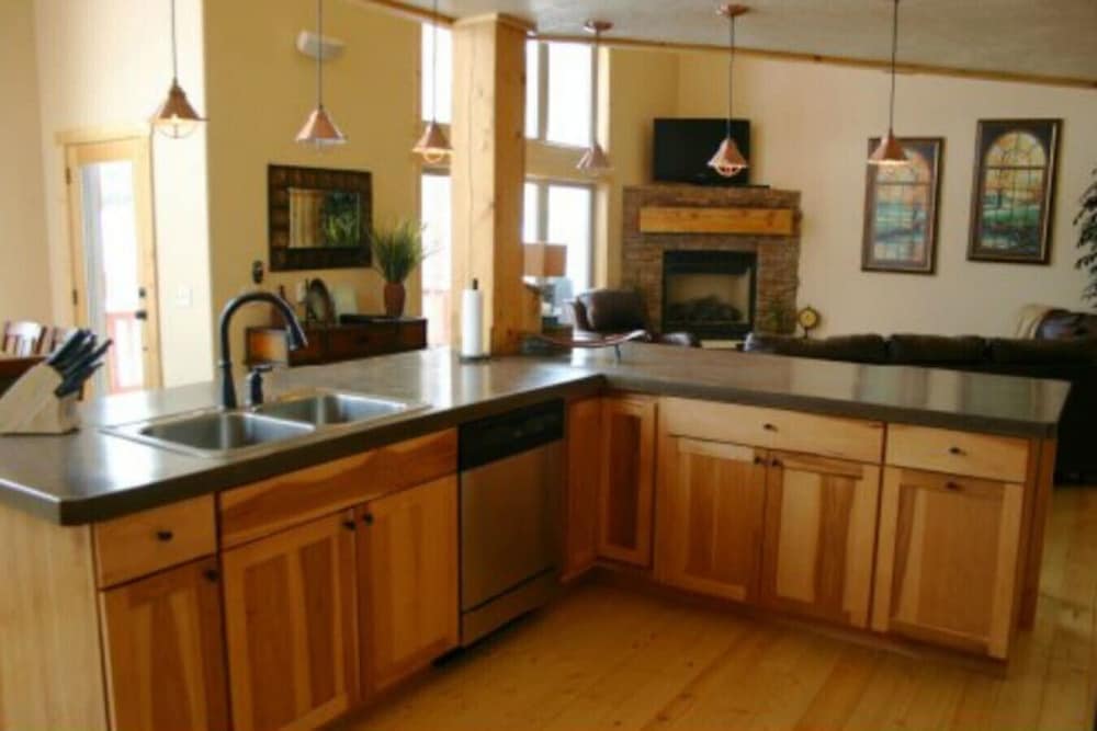 Holy Terror Chalet at Terry Peak Ski Resort - photo 4