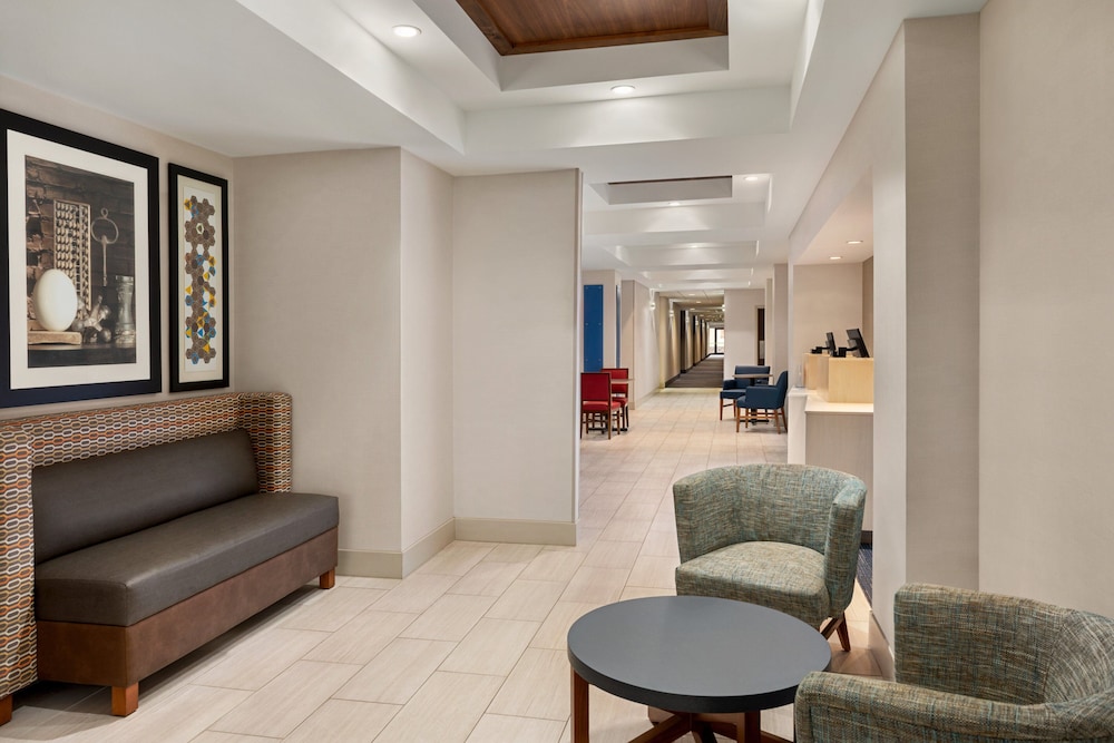 Holiday Inn Express & Suites McAlester by IHG - photo 41