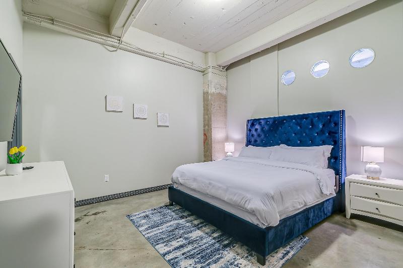 Luxury Downtown Dallas Stay by Amyfinehouse - photo 203