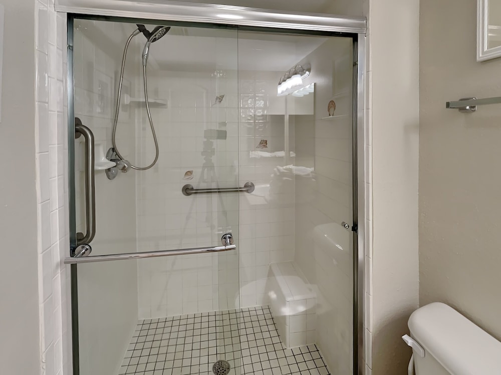 Regency Towers by Southern Vacation Rentals - photo 306