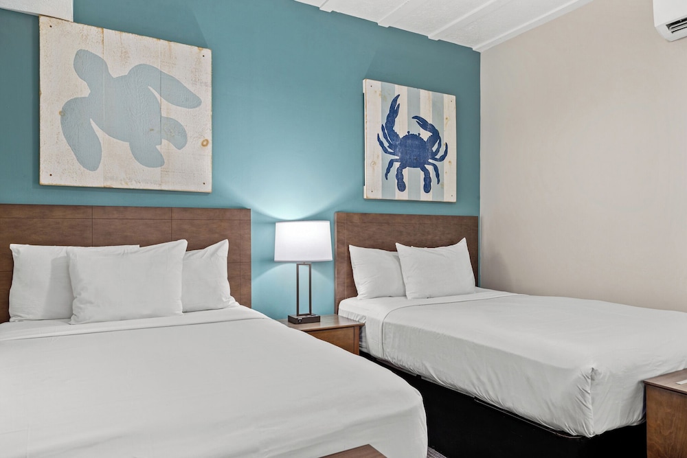 Sandpiper Beacon Beach Resort - photo 90
