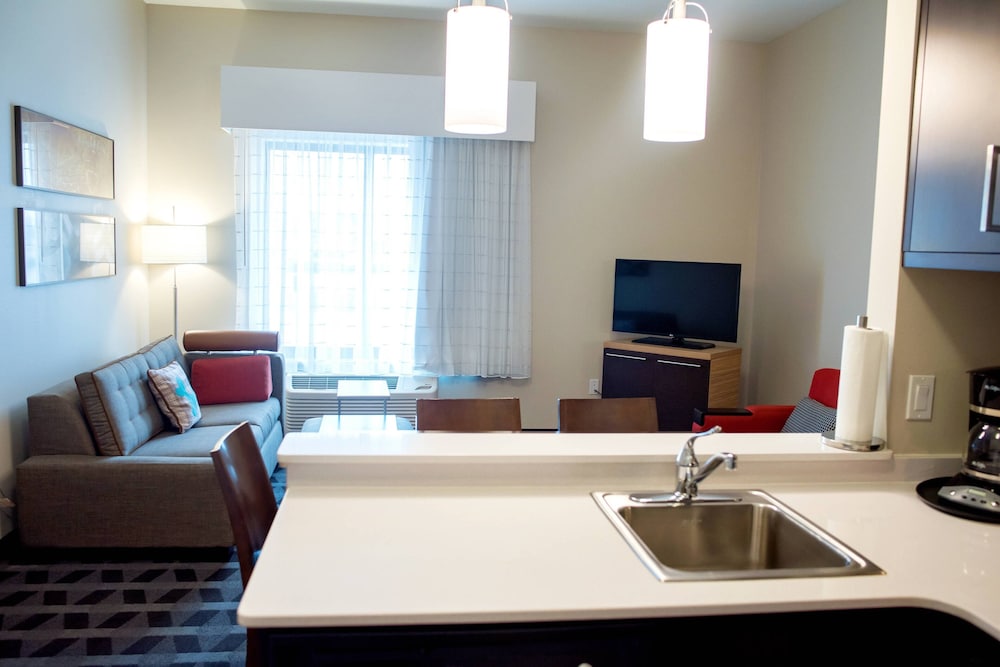 TownePlace Suites by Marriott Ames - photo 31