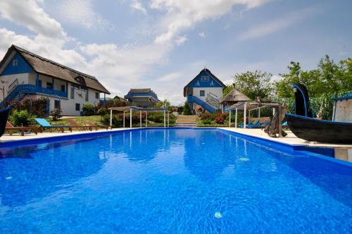 Nena Art Resort — hotel in Babadag