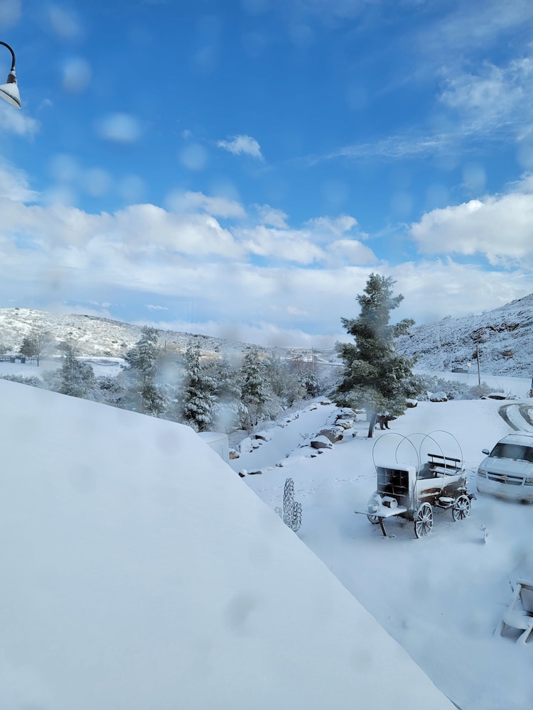 Creekside Lodge and Cabins - photo 19
