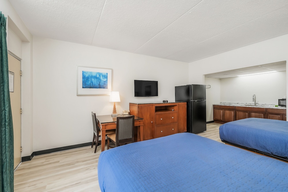 Extended Stay Suites Cookeville Tennessee Tech - photo 12