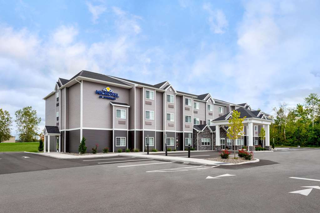 Microtel Inn & Suites by Wyndham Farmington - featured photo