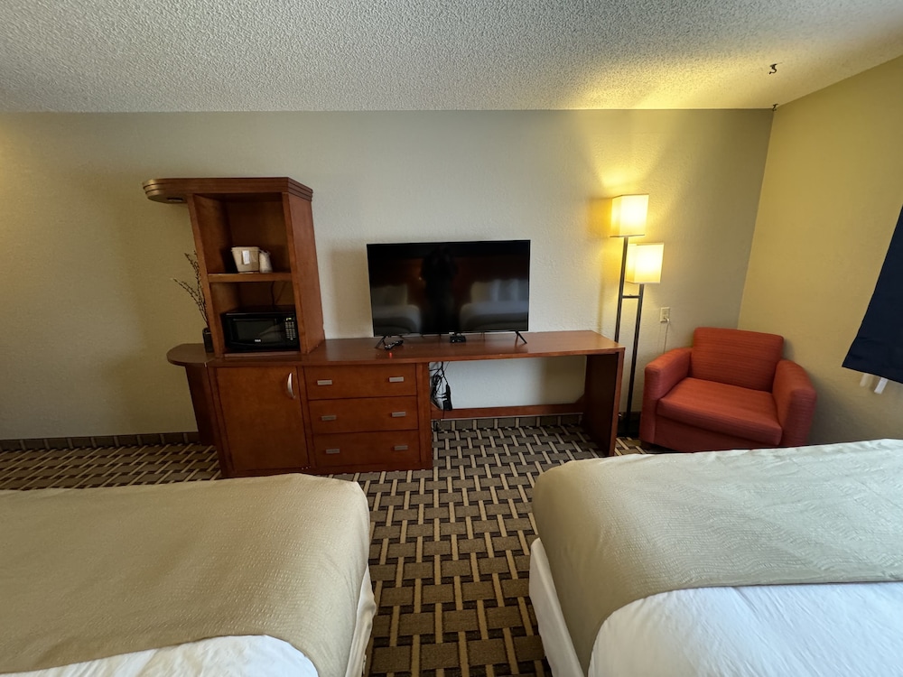 Crossroads Hotel - photo 6