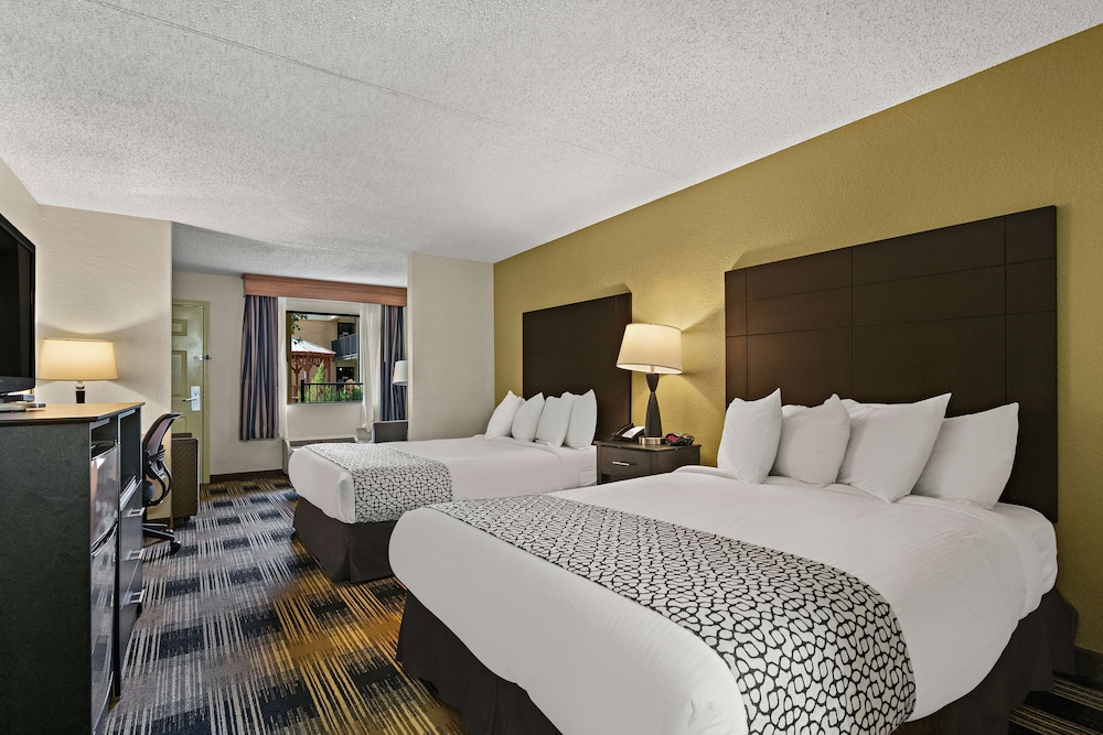 Best Western Windsor Suites - photo 23