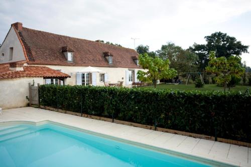 La Tuilerie du Paligny — 4-Star Luxury Hotel in Mouilleron-En-Pareds, France