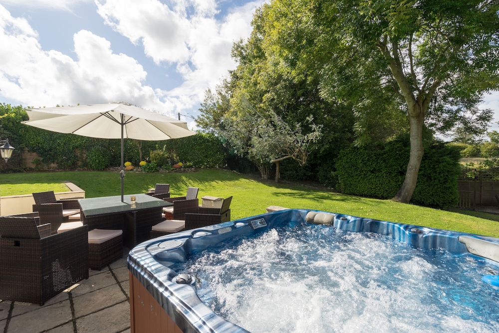 Peveril — 4-Star Luxury Hotel in Wareham, United Kingdom