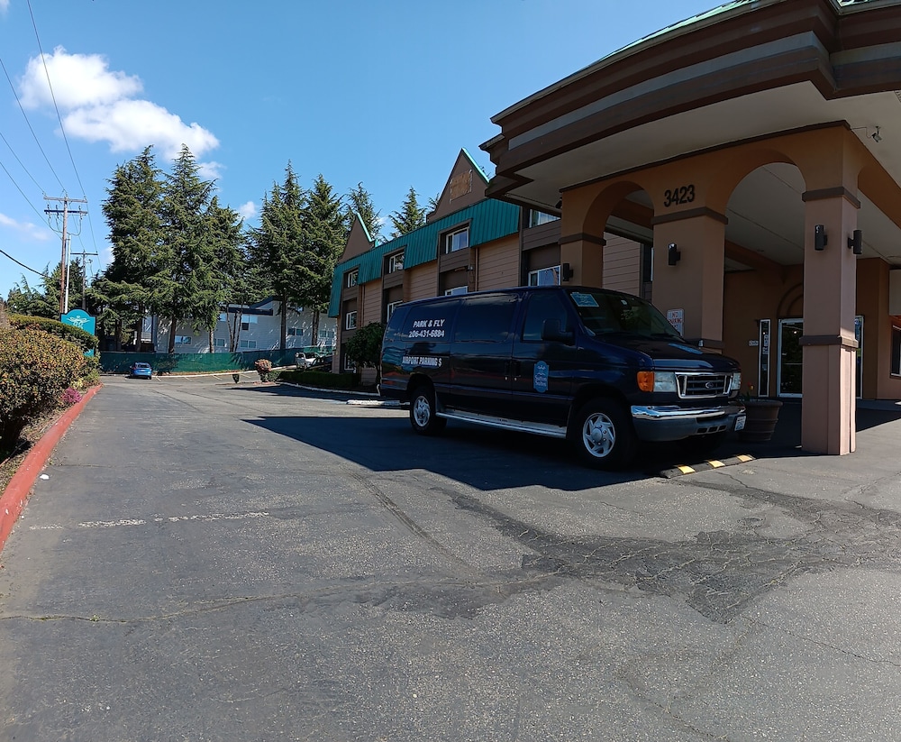 Sutton Suites Hotel - photo 21