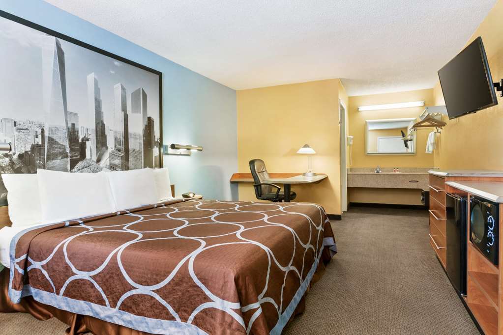 Super 8 by Wyndham Findlay - photo 6