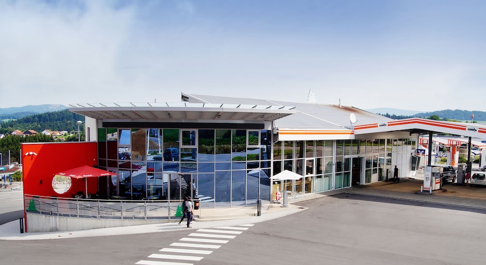 Bayerwald Rasthof B12 Roehrnbach