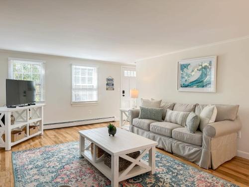 2 Miles To Nauset Coast Guard Beach Dog Friendly — Eastham