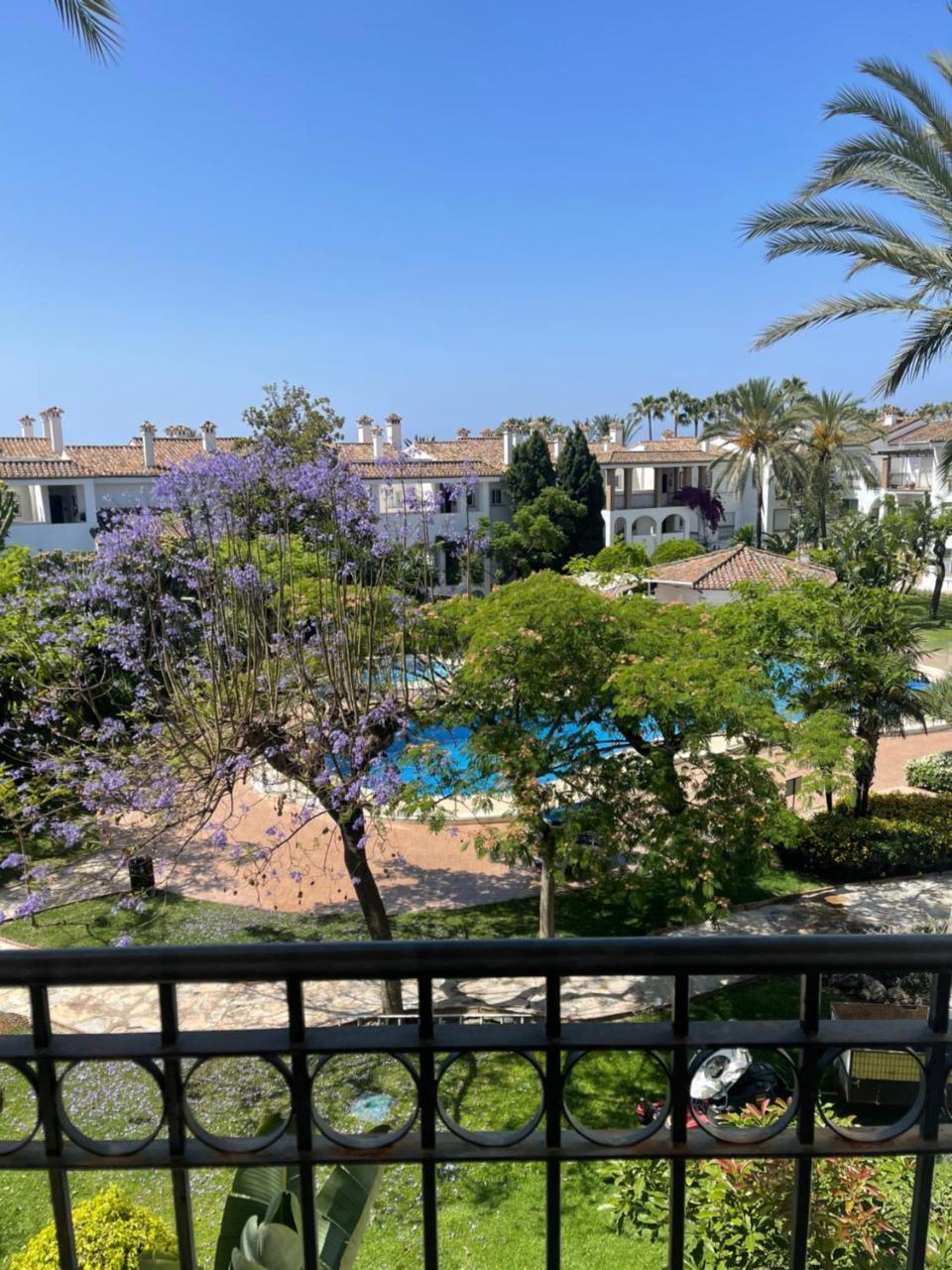 Beachfront Escape Resort - last minute hotel in Estepona