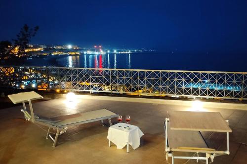 Villa Dolce Vista — 4-Star Luxury Hotel in Porto Empedocle, Italy